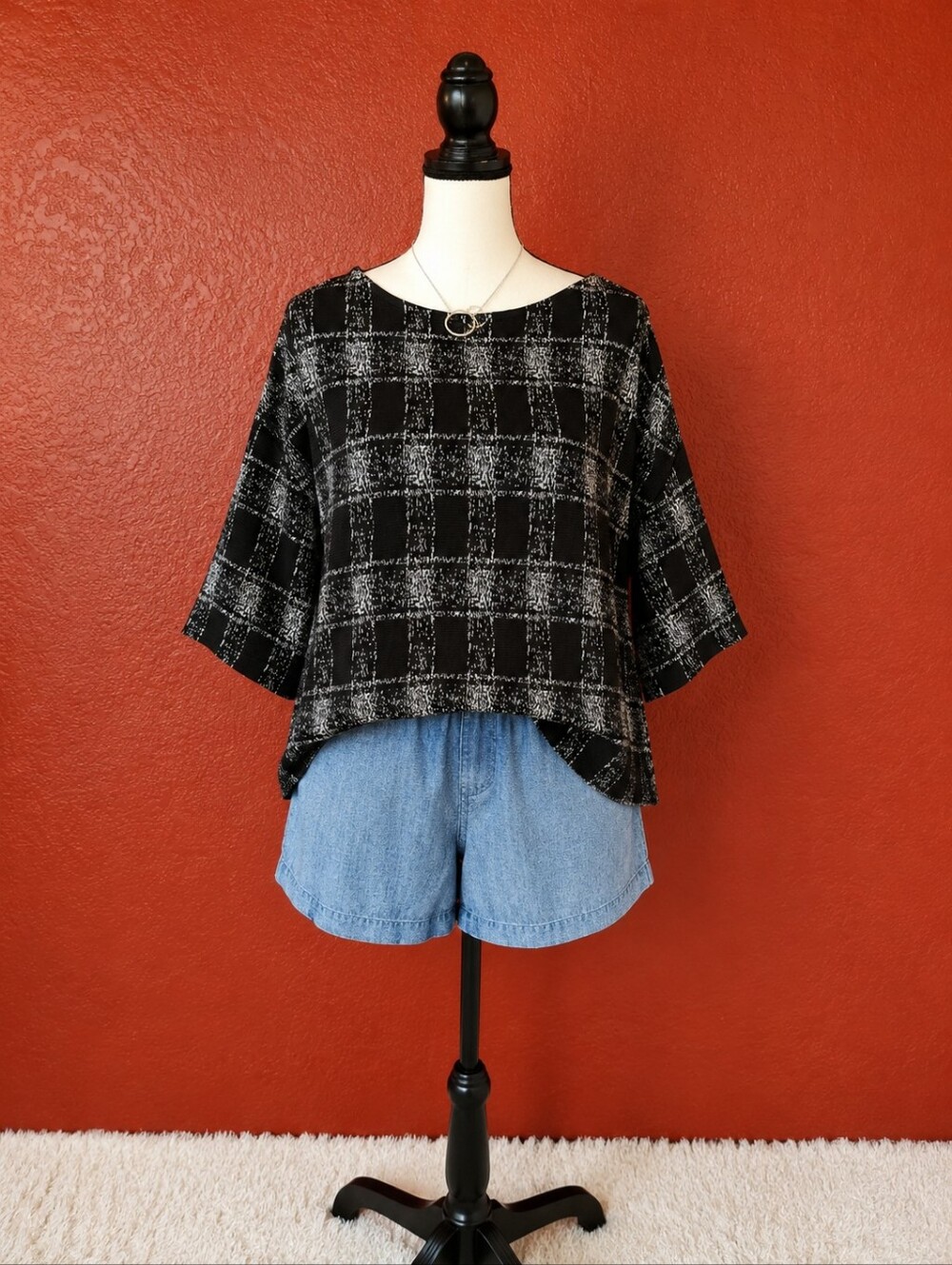 Adyson Parker Black and White Patterned Ribbed Top - Picture 3 of 9